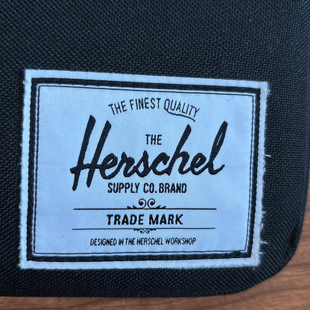 Herschel Supply Company Black 14” Sleeve - Picture 5 of 5